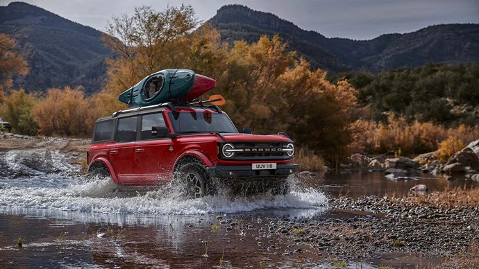 Ford Bronco River (1)