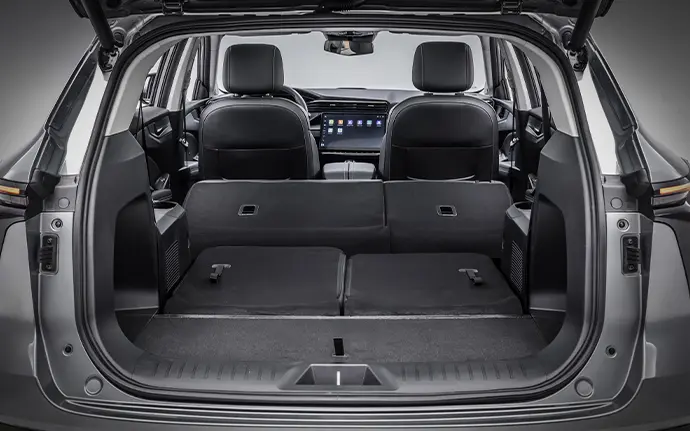 Sportequipe SPAZIO Design Caratteristiche Auto Ambrostore